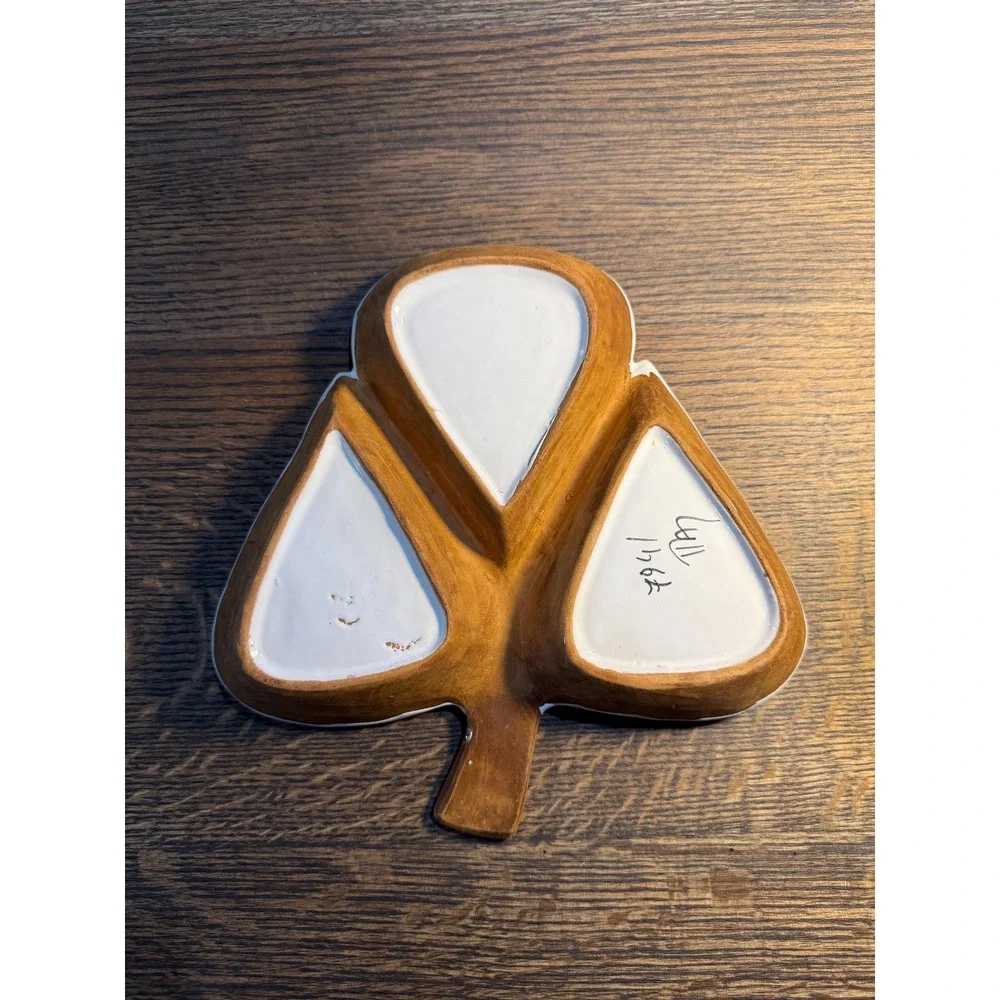 Vintage Fiamma Roma Leaf Dish: 1960s Italian Pottery Bowl‎